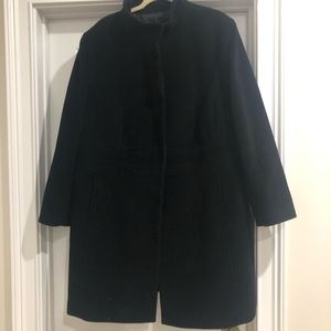 Like new black wool coat with hidden buttons